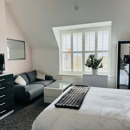 Penthouse Suite, Sea View, Close To Shops, Beach And Train St Leonards-on-Sea Exterior photo