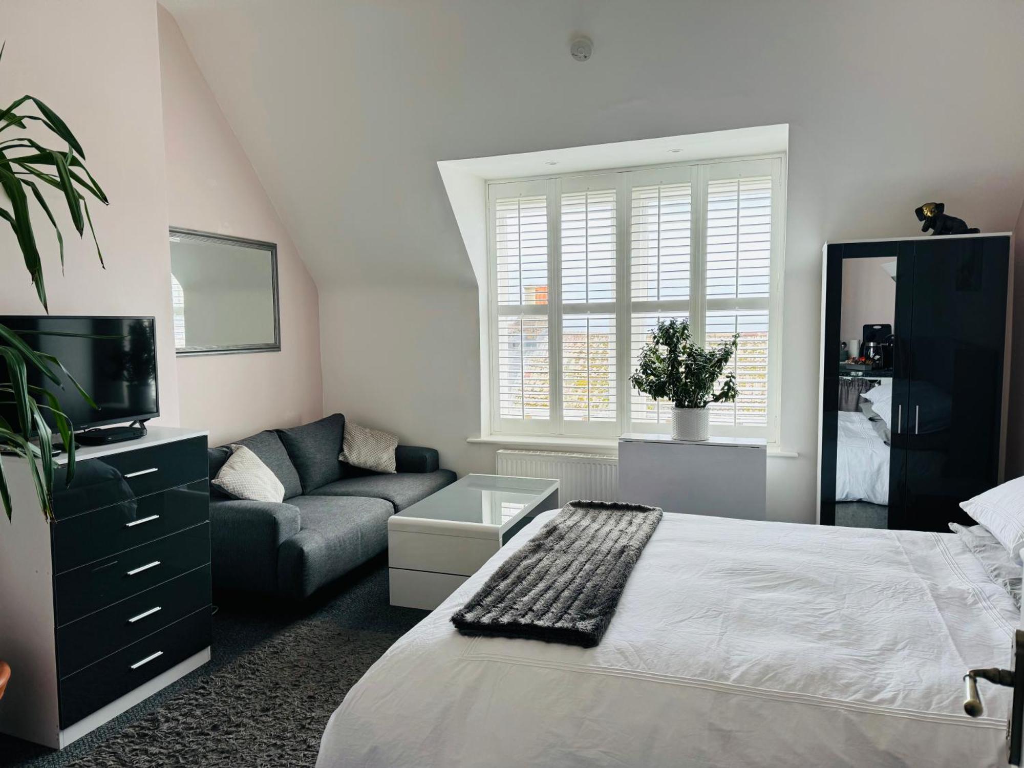 Penthouse Suite, Sea View, Close To Shops, Beach And Train St Leonards-on-Sea Exterior photo